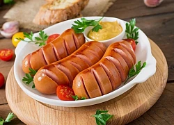 Lợn bệnh "núp bóng" trong xúc xích, lạp xưởng như thế nào?