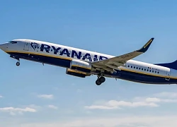 Máy bay của Ryanair hạ cánh khẩn cấp tại Đức, nhiều người bị thương
