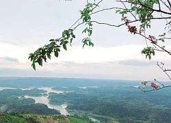 Thăm hồ trên núi, đảo trên non