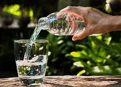 Uống quá nhiều nước có hại không?