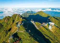 Đẹp mê hồn khoảnh khắc chạm những tầng mây ở Sa Pa