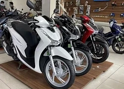 Giá xe SH mới nhất giảm chưa từng có, rẻ hiếm thấy, thậm chí thấp hơn cả niêm yết, khách hàng đua đặt cọc vì giá rẻ