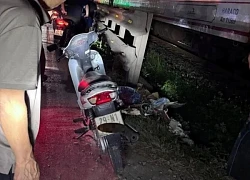 Hà Nội: Đi bộ qua đường sắt, người đàn ông bị tàu tông tử vong
