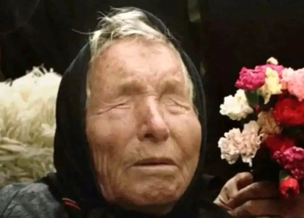 Những tiên tri rợn người của Baba Vanga từ 2025 - 5079: Tái sinh và ngày tận thế