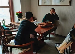 Phát hiện mắc bệnh ung thư, bố dượng lập tức chia tài sản, tôi bất ngờ khi được nhận nhiều hơn con đẻ của ông