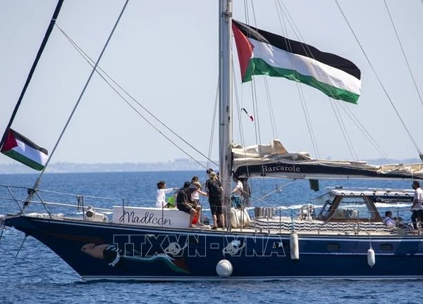 Quân đội Israel chặn tàu cứu trợ Madleen