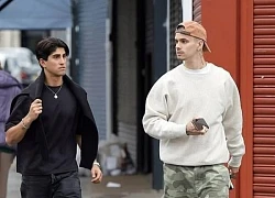 Romeo Beckham buồn bã sau chia tay