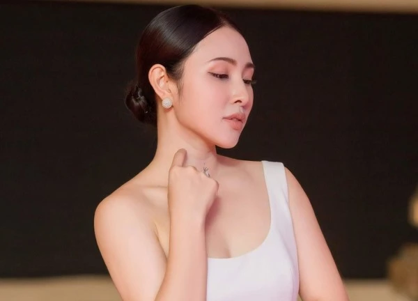Sao nữ cảnh báo học trò tố Mỹ Tâm chèn ép: Sở hữu hit karaoke ai cũng thuộc, cuộc sống viên mãn sau 13 năm