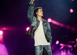 "Thánh hứa" JustaTee hết đứng, ngồi rồi lại nằm nhưng fan vẫn không tin anh sẽ ra nhạc mới