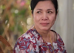 Tôi giả vờ ngủ để nghe lén con dâu nói chuyện điện thoại rồi bật khóc vì một câu nói duy nhất của nó