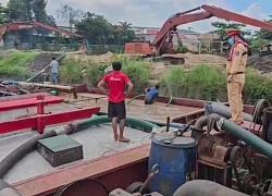 Vĩnh Long: Liên tiếp phát hiện tàu cát sông không rõ nguồn gốc