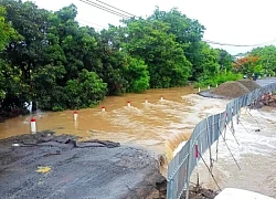 Gia Lai: Mưa lớn khiến quốc lộ 25 bị chia cắt, giao thông tê liệt