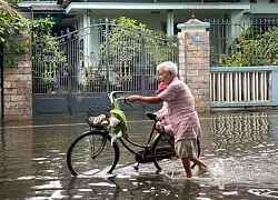 Hình ảnh đường phố Huế "lạ lùng" giữa mùa hè