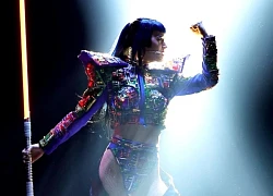 Katy Perry bị fan cuồng quấy rối