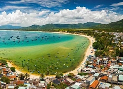 Làng chài Tân Phụng ở Bình Định nhìn từ trên cao