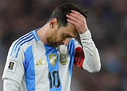 Messi yêu cầu được thay ra khi Argentina gặp khó và sự đối nghịch với Ronaldo