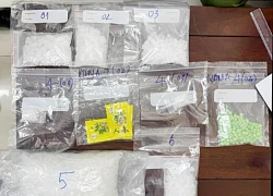 Nhập cảnh cửa khẩu Mộc Bài cùng 2kg ma túy giấu trong balo