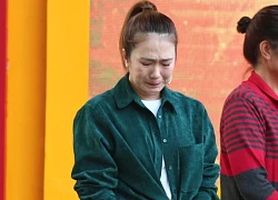 Nữ MC đình đám đài truyền hình: "Tôi ngồi bệt ngay bãi giữ xe, bật khóc nức nở"