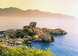 Ra mắt bãi tắm biển ban đêm đầu tiên tại TP. Nha Trang