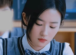 Sốc visual "ngọc không tì vết" của Lưu Diệc Phi 10 năm trước: Tất cả mỹ nhân trong showbiz cộng lại cũng không đẹp bằng