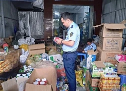 Cà Mau: Hơn 4.500 sản phẩm vi phạm, có táo đỏ ngoại nhập không rõ nguồn gốc
