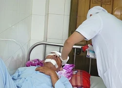 Cà Mau: Máy bay không người lái đáp giữa đường, 'chém' người trọng thương