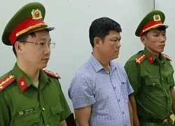 Cựu Chánh văn phòng UBND huyện ở Bình Phước bị bắt