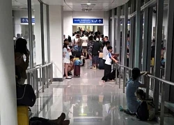 Hành khách 'mắc kẹt' 30 phút trong ống lồng ga đến Tân Sơn Nhất vì lý do bất ngờ
