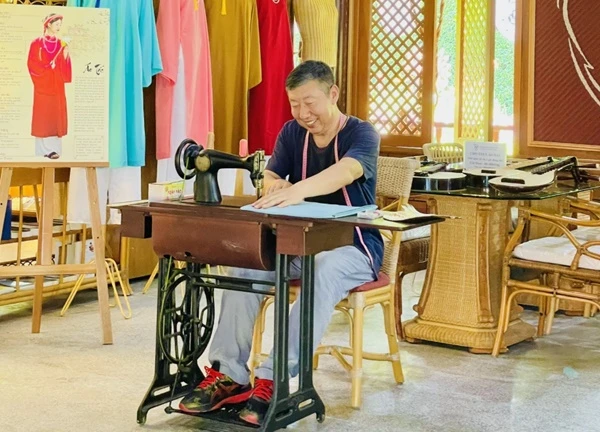 Làng nghề Trường Sơn - Điểm đến mới của khách quốc tế