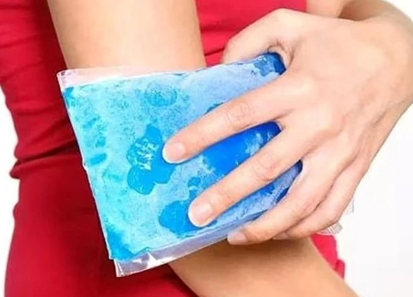 Mẹo làm dịu nhanh vết thương do côn trùng đốt