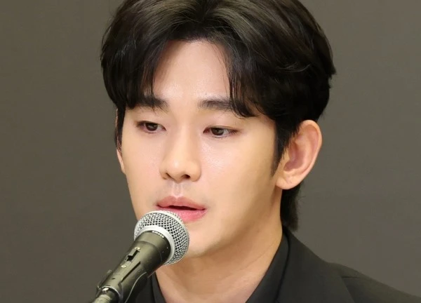 Tài tử "Nữ hoàng nước mắt" Kim Soo Hyun lật ngược tình thế