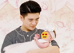 Thiếu gia Đỗ Quang Vinh nhà bầu Hiển công khai ảnh công chúa nhỏ đầy tháng, chủ tịch ACB vào nói đúng một điều
