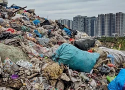Bật ngửa trước những 'núi rác' giữa lòng kỳ quan nơi hạ giới ở Trung Quốc