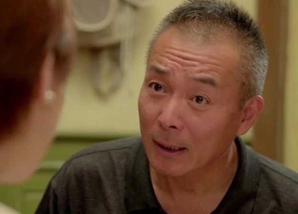 Bố chồng bỗng nhiên đành đạch đòi bán nhà để làm 1 chuyện không ai có thể hiểu nổi