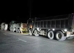 CSGT Hà Nội xử phạt nhiều xe quá tải hoạt động về đêm
