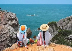 Cung đường đẹp như tranh cách Hà Nội 3 giờ lái xe, du khách 'đội nắng' săn ảnh