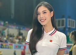 Hoa khôi bóng chuyền Đặng Thu Huyền gây sốt với pickleball