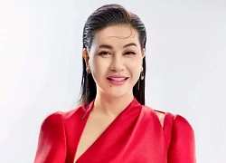 Sao nữ Vbiz phải bán máu vì không được đóng phim, 20 năm sau ngày nào cũng bị người lạ nhắn tin xin tiền