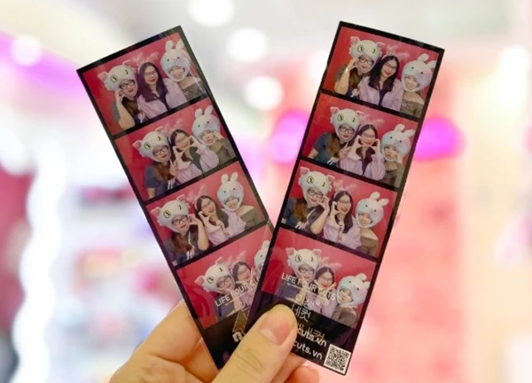 Vì sao các cặp đôi yêu nhau kín tiếng lại thích chụp ảnh ở photobooth?