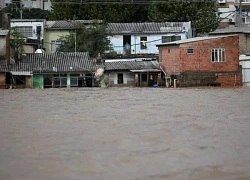 Bão Erick đổ bộ Mexico, cảnh báo lũ lụt và lở đất