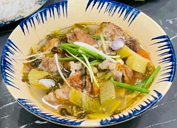Bún chân giò nấu cải chua: Món ngon dân dã đậm đà hương vị Việt