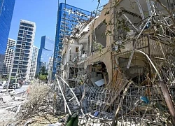 Căng thẳng Israel Iran: Beersheba trúng pháo, cháy lan gần trụ sở Microsoft
