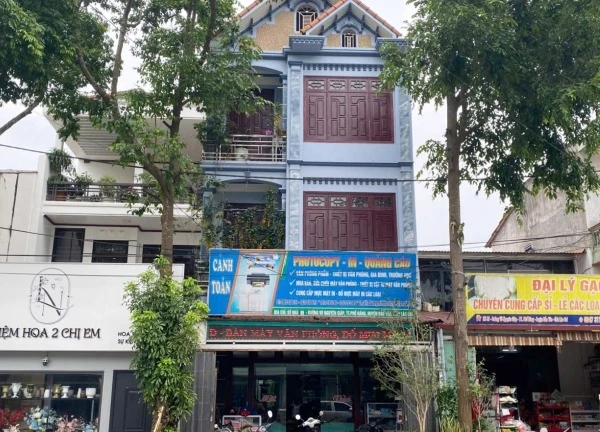 Chủ tịch tỉnh Lào Cai chỉ đạo khẩn vụ chủ tiệm in ấn 'tố' 13 đơn vị chây ì nợ