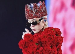 Còn 2 ngày là gặp G-Dragon: Sân khấu dần hoàn thiện, fan trồng cả vườn cúc tại Mỹ Đình!