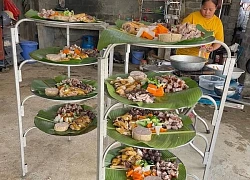 Độc đáo mâm cỗ 'tiết kiệm bát đĩa' ở Hòa Bình, ăn xong dọn dẹp nhàn tênh