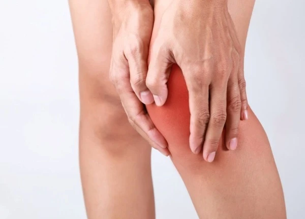 Khô khớp ở người trẻ do nguyên nhân gì?