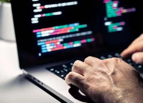 Người dùng Apple, Facebook, Google và nhiều dịch vụ khác cần đổi mật khẩu gấp