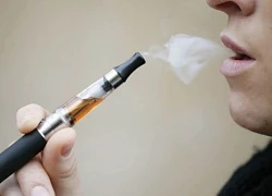 Phòng, chống tác hại của thuốc lá: Khói thuốc điện tử âm thầm hại người bên cạnh
