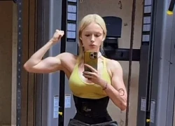 Sau 10 năm tập luyện, "búp bê Barbie sống" vòng eo 47cm giờ đã cơ bắp cuồn cuộn thế này!