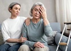 Sau 2 năm ly hôn, người phụ nữ bất ngờ thấy mẹ chồng cũ đến nhà xin lỗi